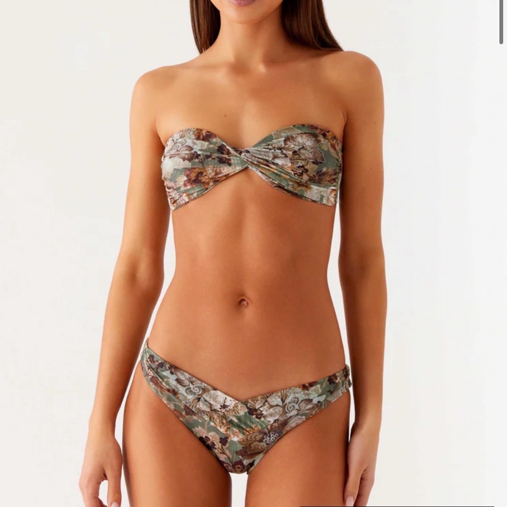 PepperMayo delta bikini set